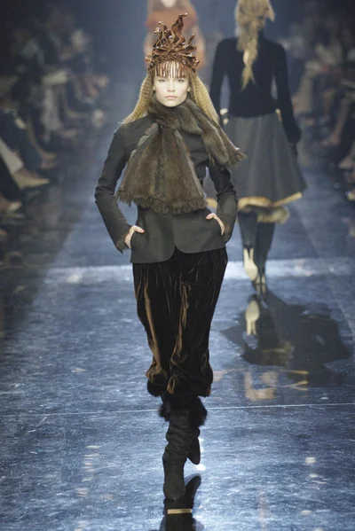Look 4